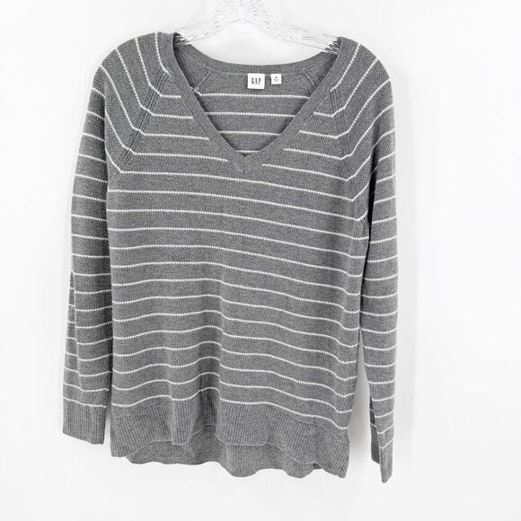 Gap Gray Striped Wool Blend V-Neck Pullover Sweater Women's Size Medium - Picture 1 of 8